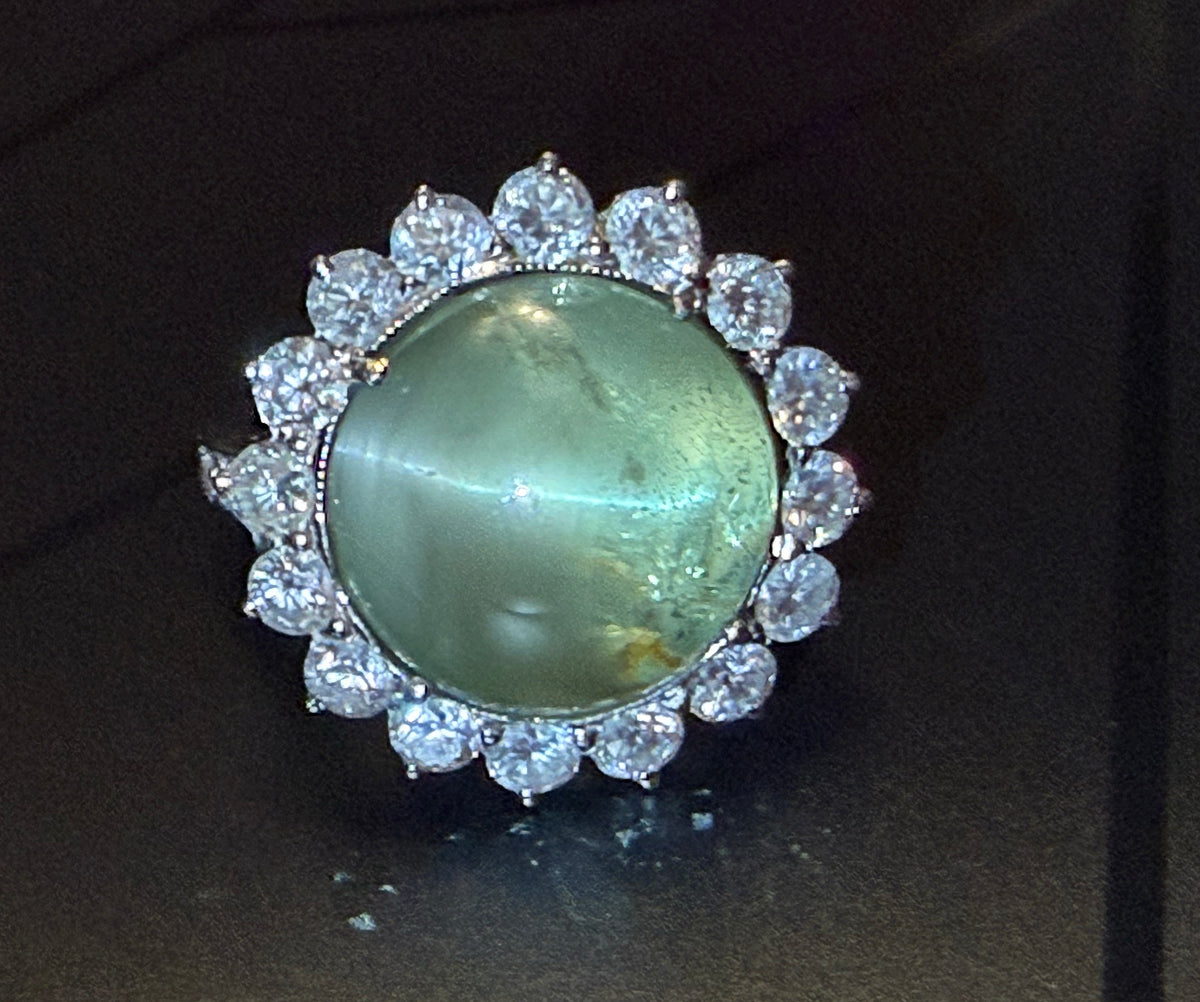 Stunning 19.64 carat Cat's-Eye Alexandrite, Diamond, White Gold Ring GIA RARE!